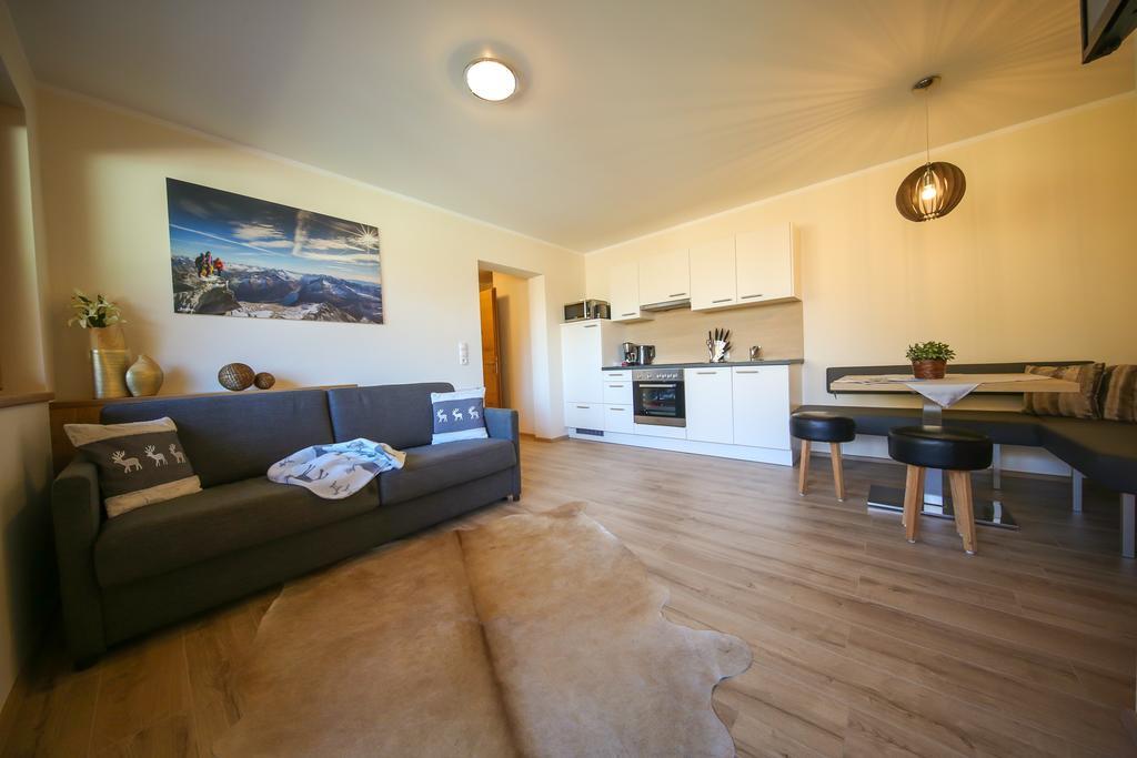 Residence Alpin Zell am Ziller Szoba fotó